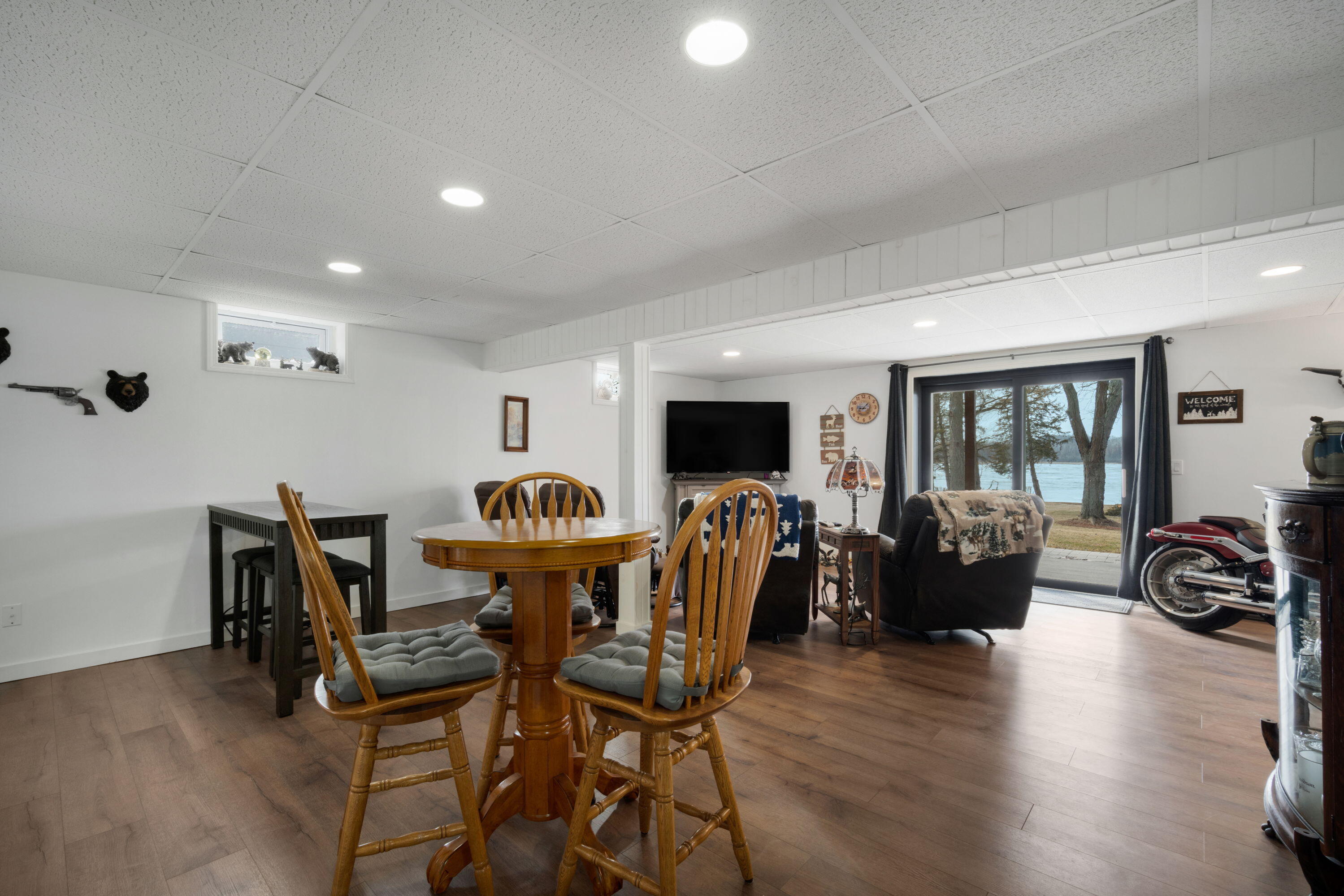 2997 Smith Lake Road Barton, WI 53090 - Photo 18 of 30 Family Room