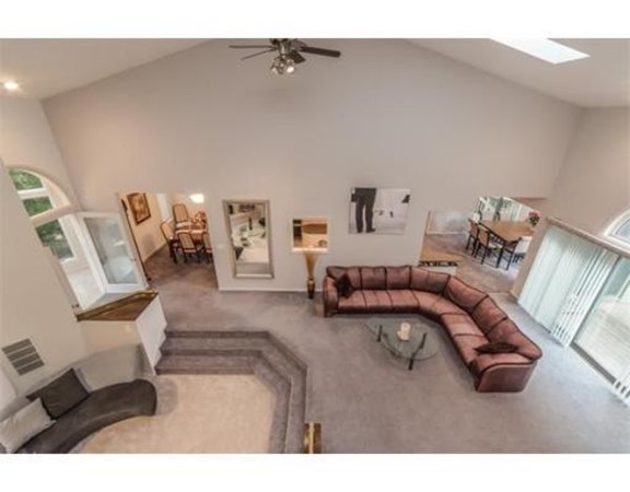 33 Thoreau Circle Beverly, MA 01915 - Photo 16 of 23