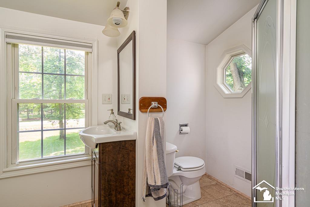 4080 Smith Road Lambertville, MI 48144 - Photo 28 of 47 50047348-27.JPG