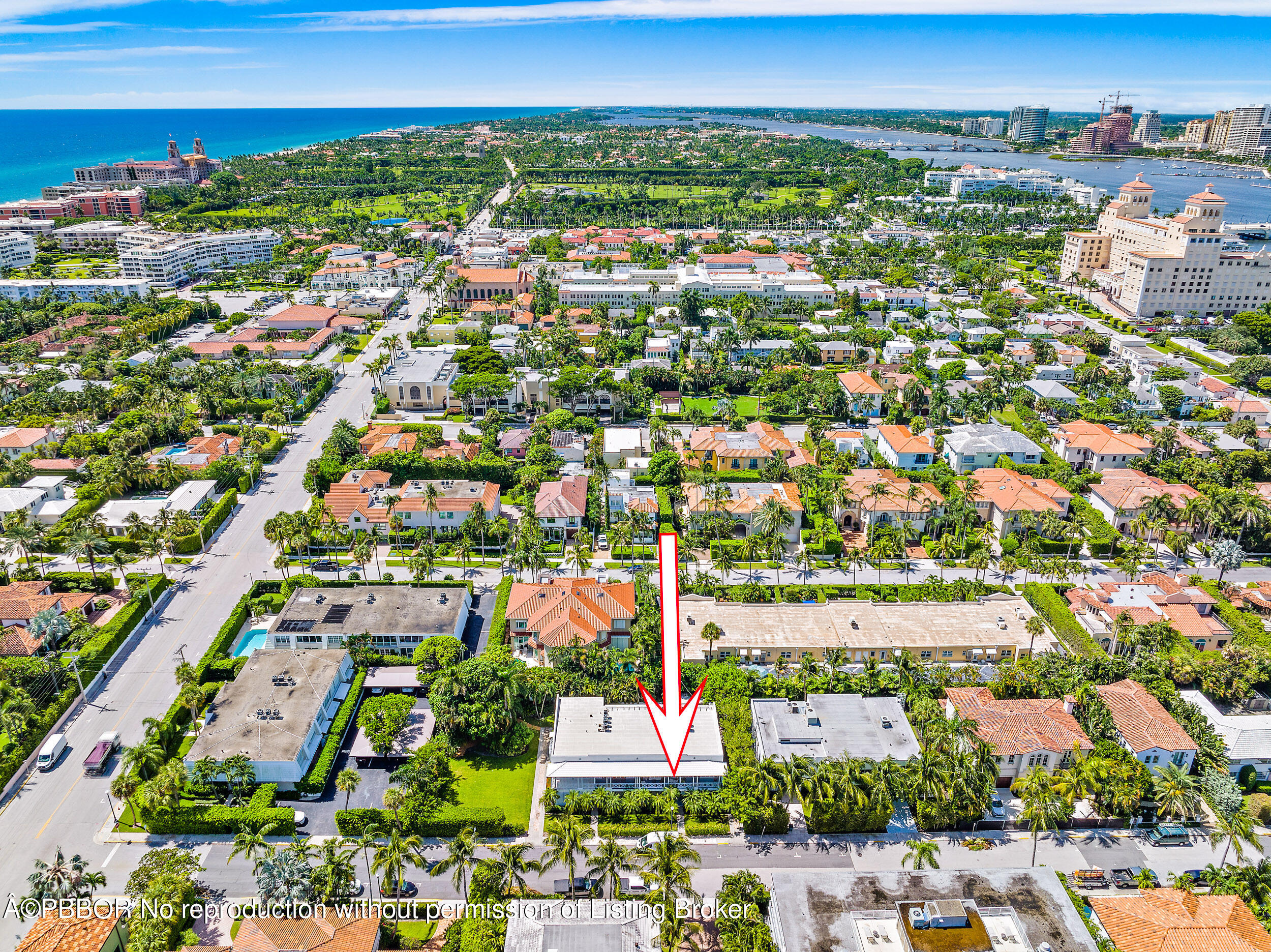 220 Atlantic Avenue, Unit 3 Palm Beach, FL 33480 - Photo 33 of 36 an aerial view of residential houses with city view