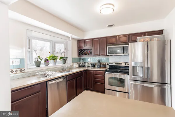 $530,000 | 9406 Sheridan Street, Lanham, MD 20706