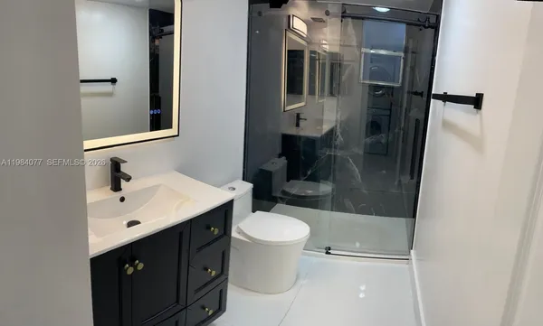 $255,000 | 17000 Northwest 67th Avenue, Unit 437, Hialeah, FL 33015