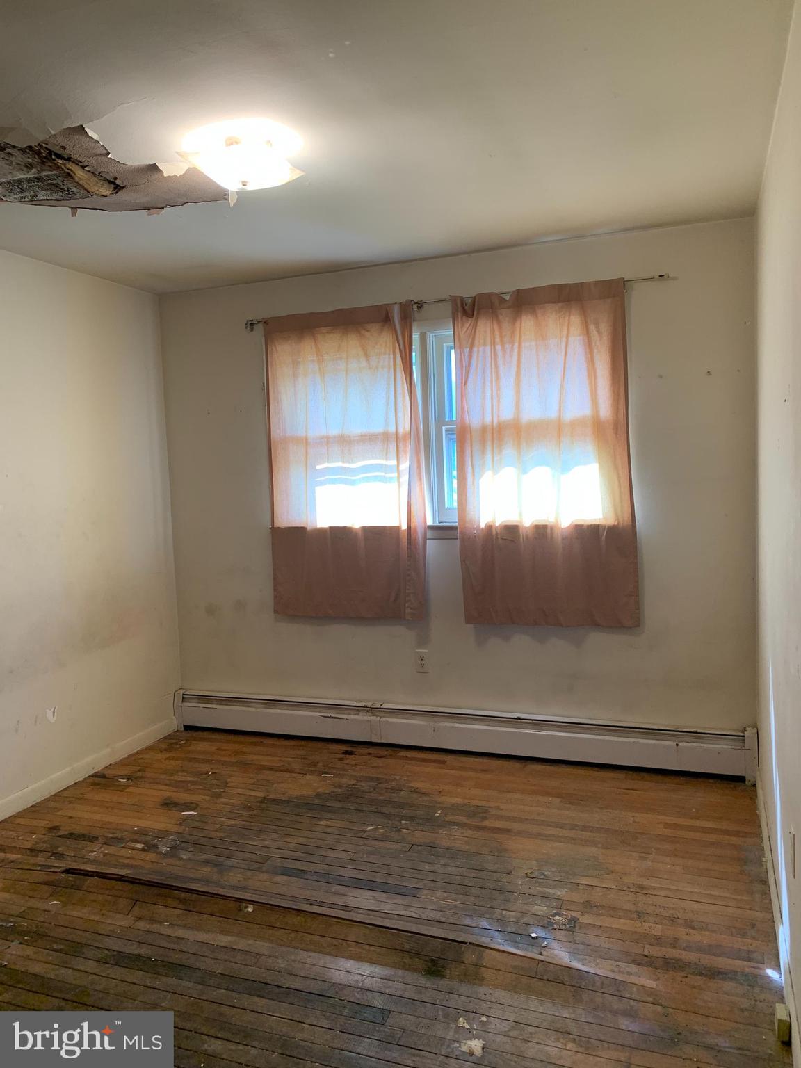 1306 Wingate Avenue Reading, PA 19607 - Photo 17 of 33 Bedroom 3