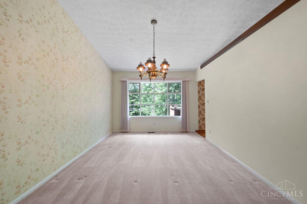8070 Sheed Road Cincinnati, OH 45247 - Photo 17 of 56