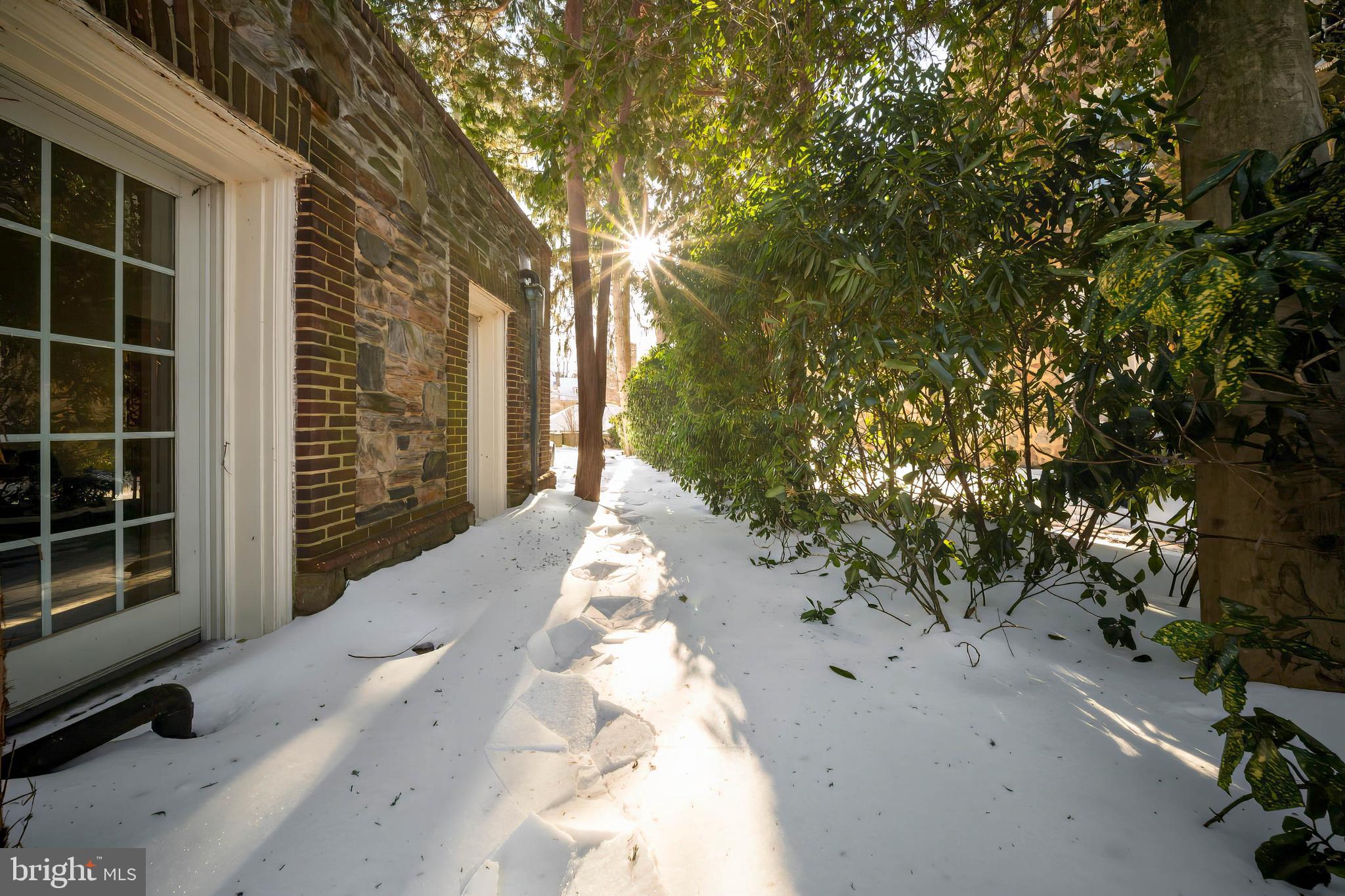 3609 Greenway Baltimore, MD 21218 - Photo 15 of 25