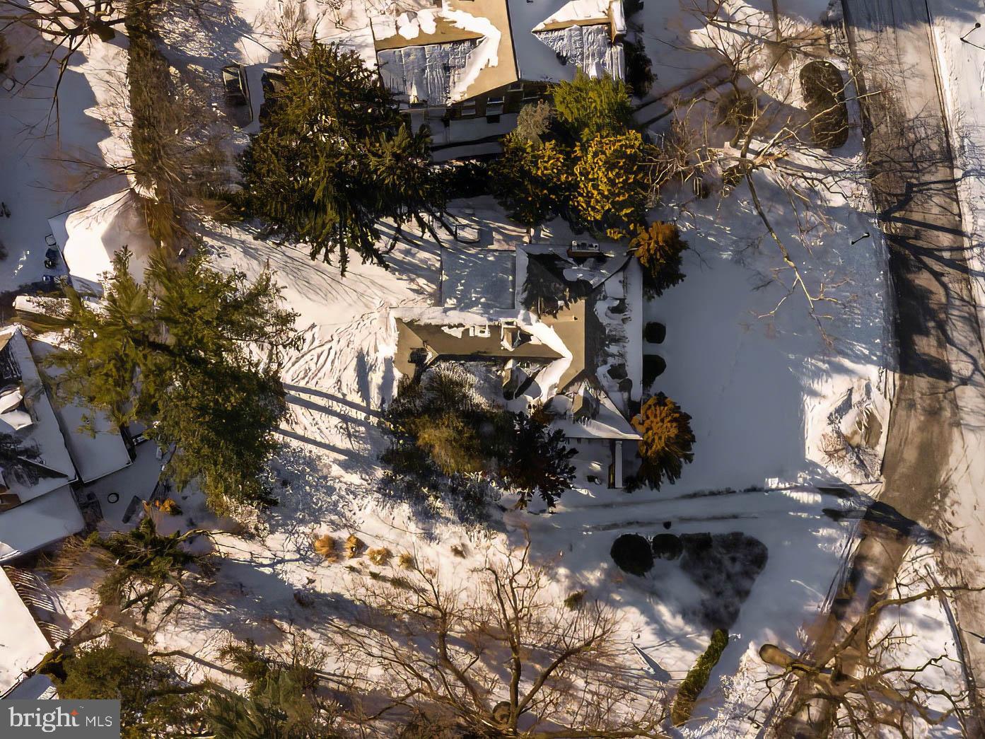 3609 Greenway Baltimore, MD 21218 - Photo 5 of 25