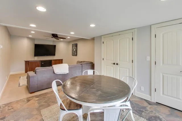 $999,700 | 2505 Brookstone Court, Aurora, IL 60502