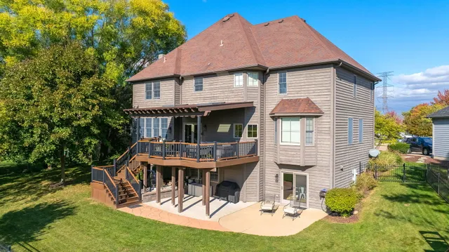 $999,700 | 2505 Brookstone Court, Aurora, IL 60502