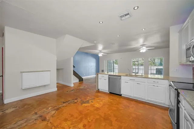 $3,000 | 929 Woodbridge Court, Safety Harbor, FL 34695