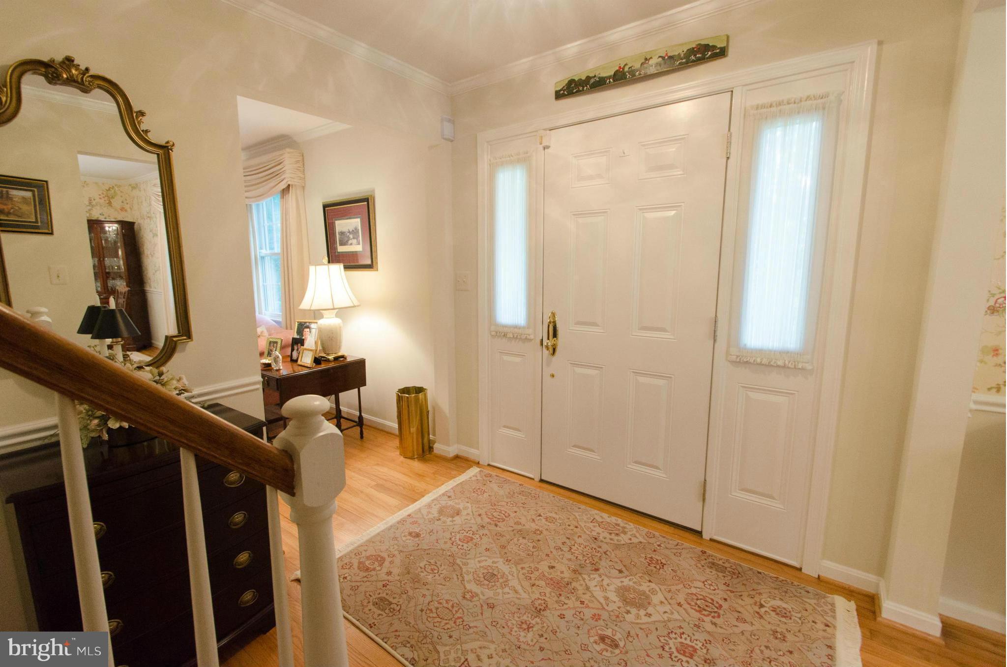16402 Falls Road Monkton, MD 21111 - Photo 4 of 30 Beautiful hardwood entryway