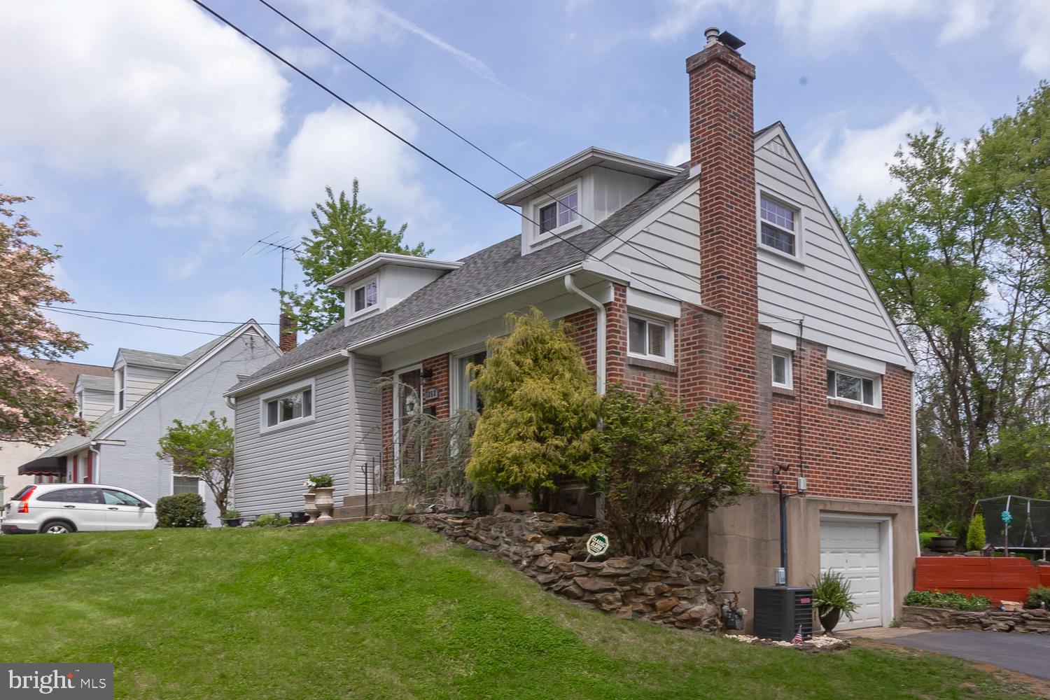 1352 Burmont Road Havertown, PA 19083 - Photo 3 of 38