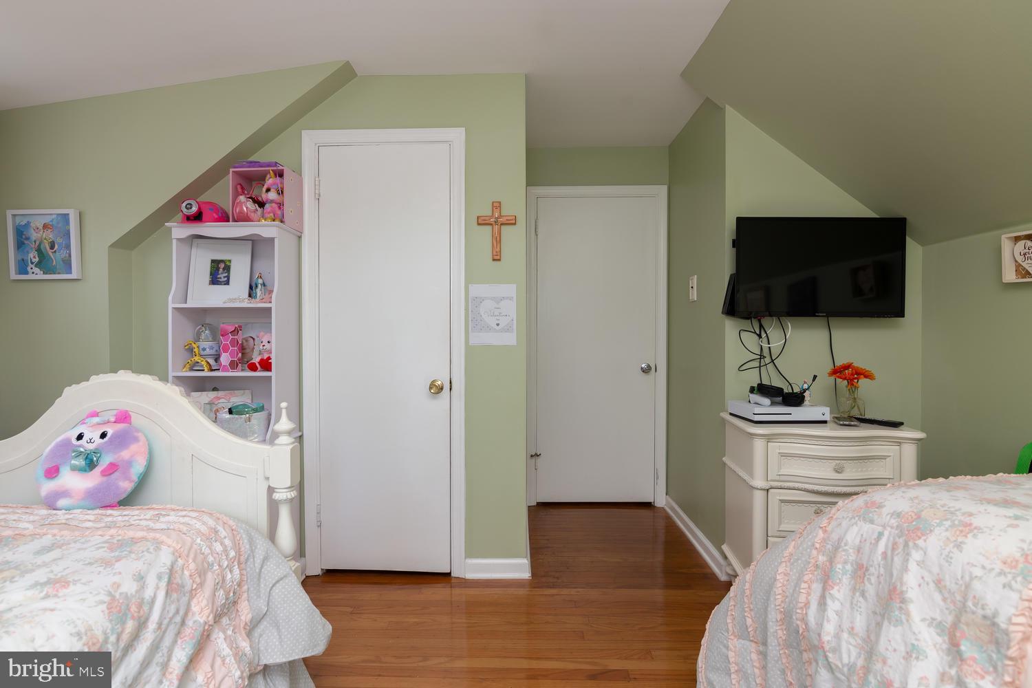 1352 Burmont Road Havertown, PA 19083 - Photo 27 of 38