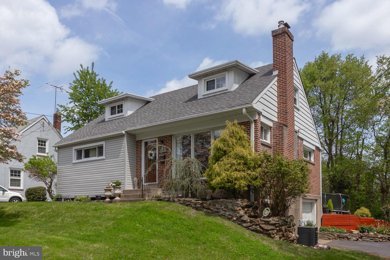 1352 Burmont Road Havertown, PA 19083 - Photo 4 of 38