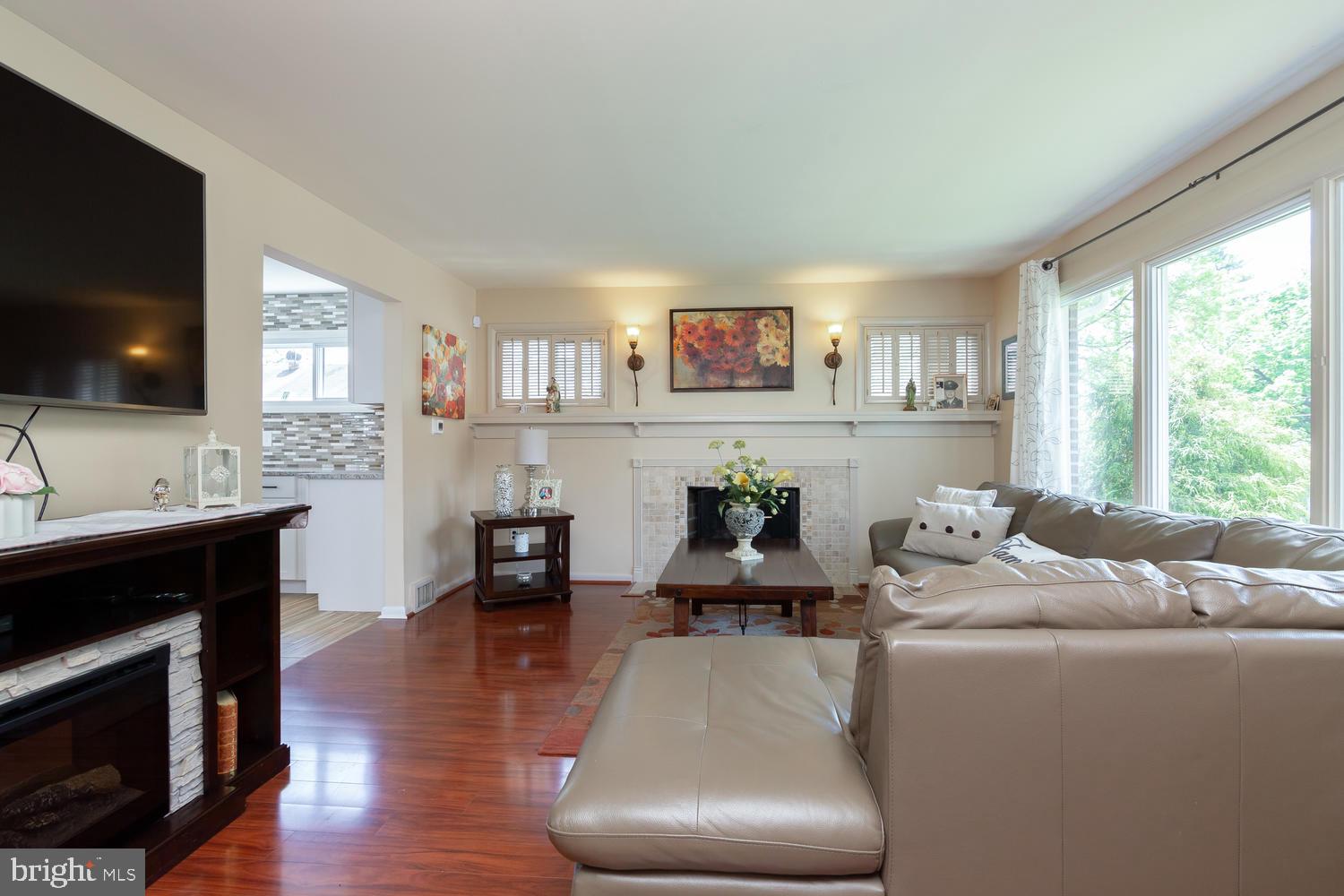 1352 Burmont Road Havertown, PA 19083 - Photo 8 of 38