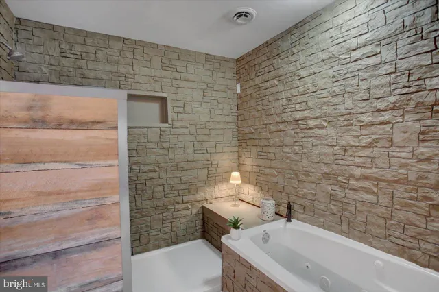 $295,000 | 10119 Cardinal Drive, Orrstown, PA 17244