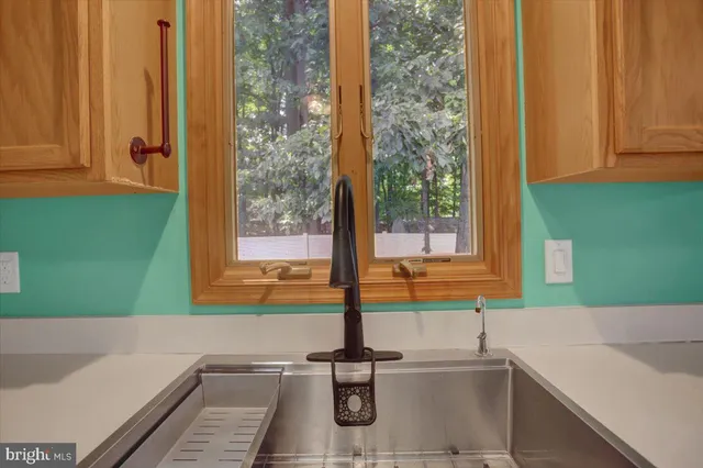 $295,000 | 10119 Cardinal Drive, Orrstown, PA 17244