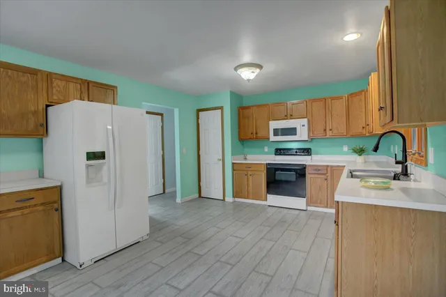 $295,000 | 10119 Cardinal Drive, Orrstown, PA 17244