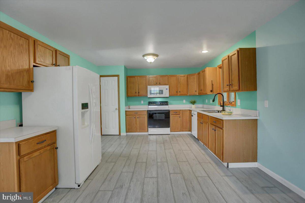 10119 Cardinal Drive Orrstown, PA 17244 - Photo 7 of 39