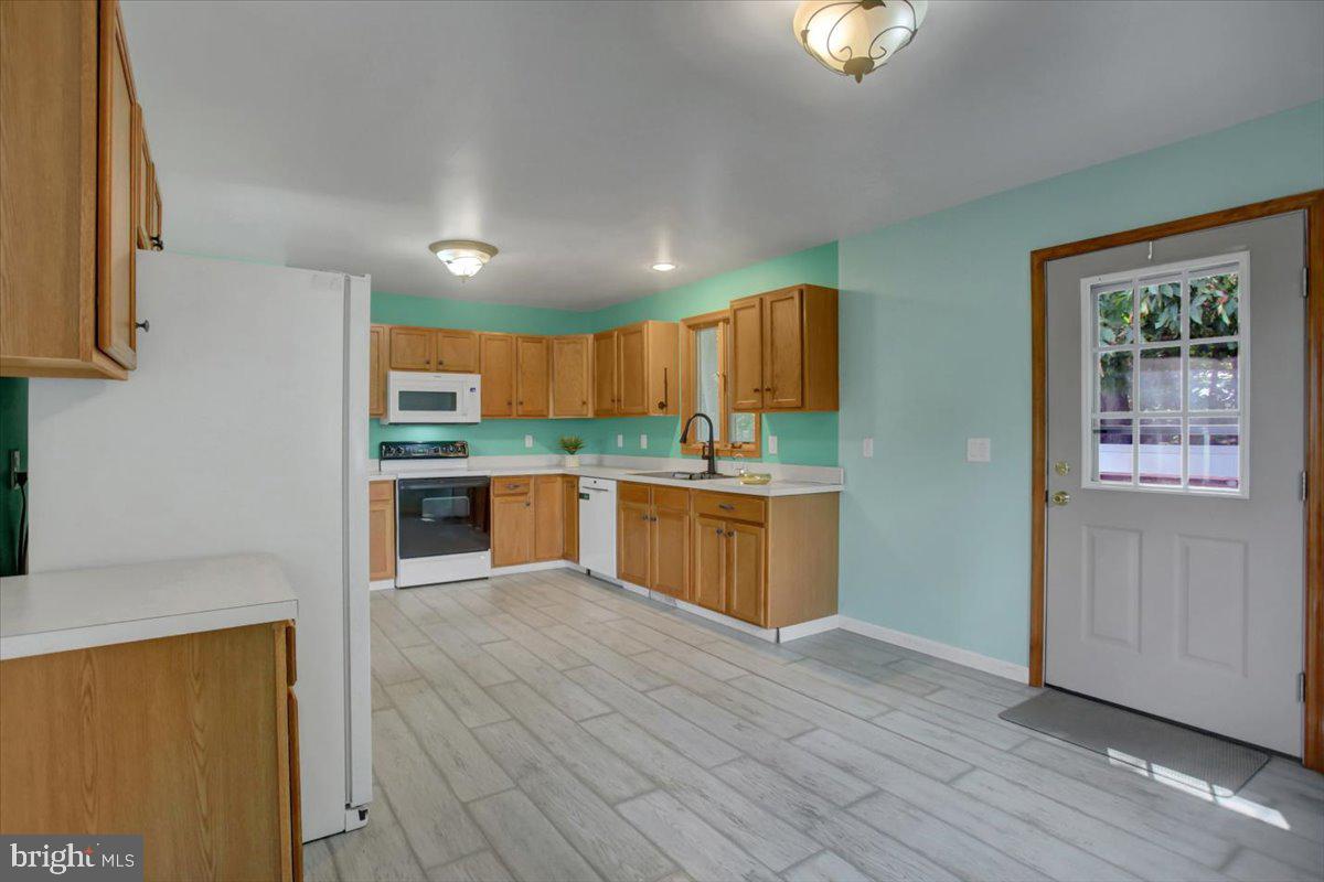 10119 Cardinal Drive Orrstown, PA 17244 - Photo 9 of 39