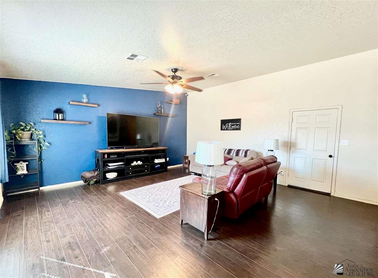 7601 East 40th Road Yuma, AZ 85365 - Photo 11 of 32 Gallery Image 11