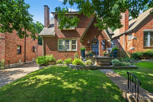 $574,900 | 7718 Lile Avenue, Richmond Heights, MO 63117