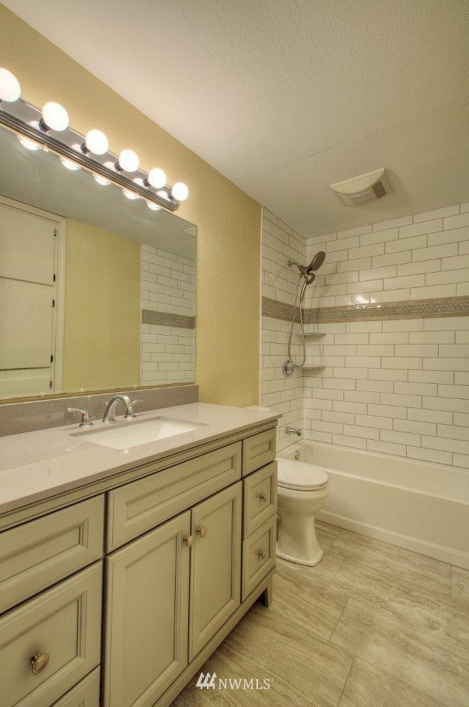 16929 Southeast 142nd Street Renton, WA 98059 - Photo 13 of 24