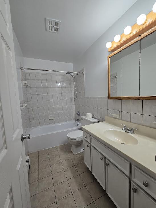59425 10 Mile Road, Unit 4B South Lyon, MI 48178 - Photo 8 of 11 0-8