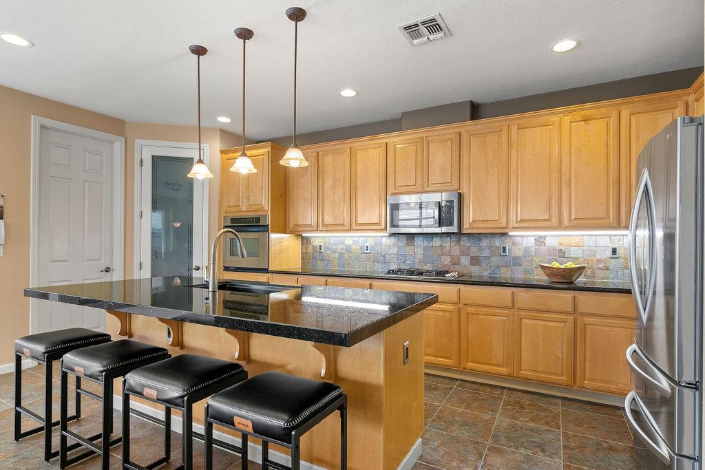 2104 Huxley Way Modesto, CA 95356 - Photo 29 of 67