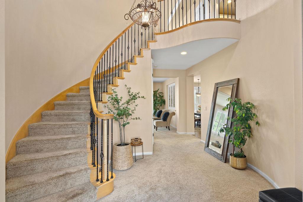 2104 Huxley Way Modesto, CA 95356 - Photo 7 of 67