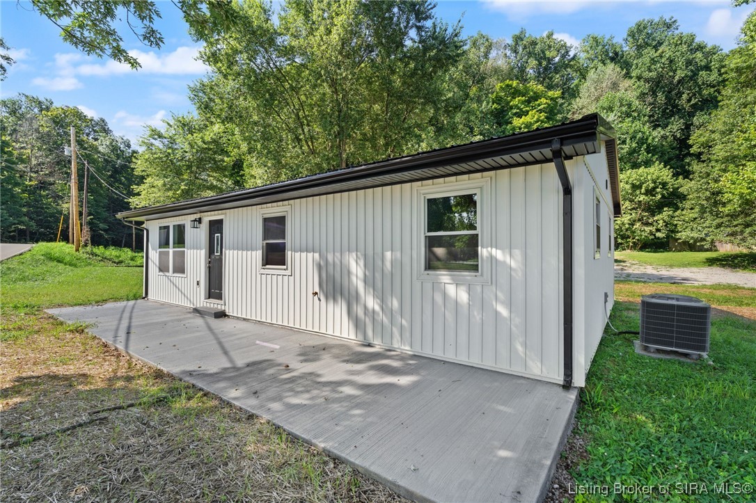 4473 Alonzo Smith Road Georgetown, IN 47122 - Photo 14 of 57