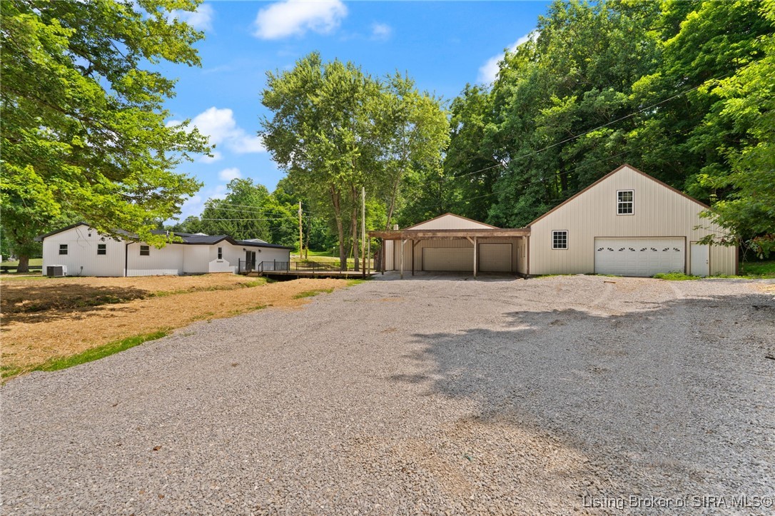 4473 Alonzo Smith Road Georgetown, IN 47122 - Photo 2 of 57 Amazing garage