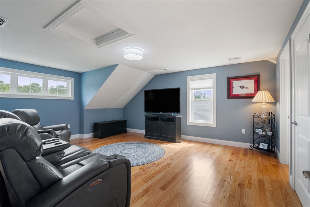 21 Ridgehill Lane Bourne, MA 02562 - Photo 15 of 39 Gallery Image 15