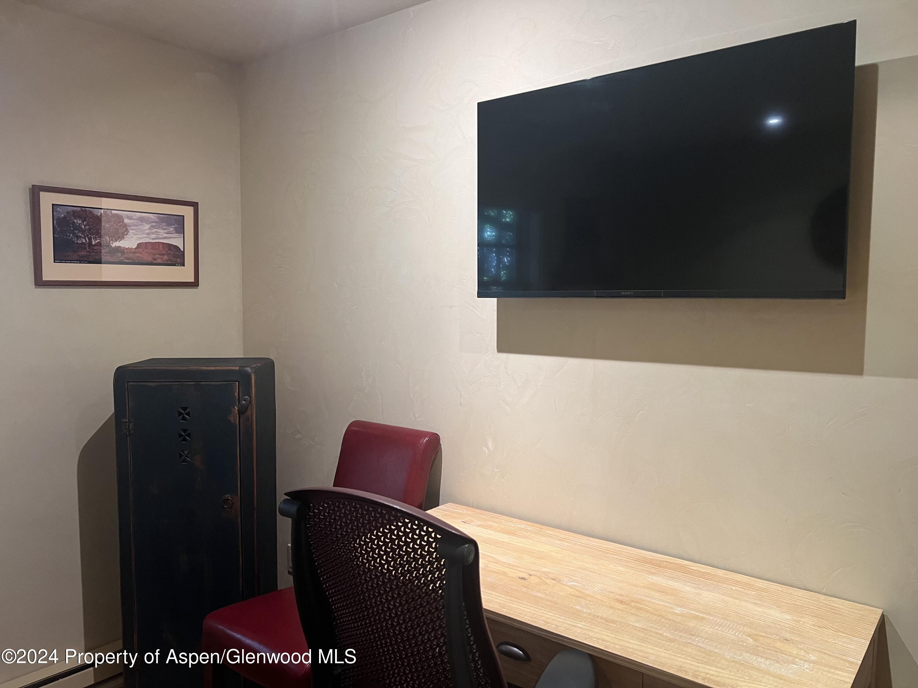 373 Sopris Creek Road, Unit 3 Basalt, CO 81621 - Photo 7 of 11 a view of cupboard