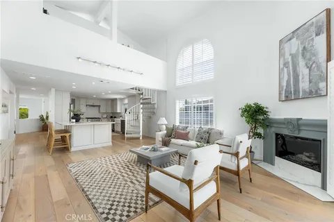 $2,199,000 | 121 South Helberta Avenue, Unit A, Redondo Beach, CA 90277