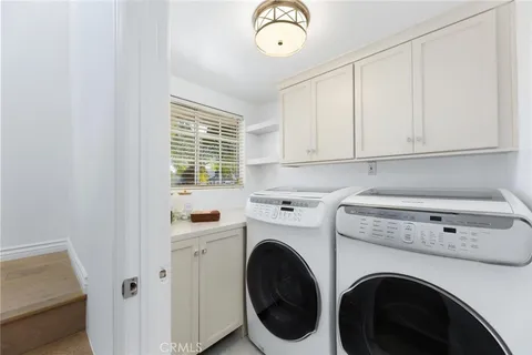 $2,199,000 | 121 South Helberta Avenue, Unit A, Redondo Beach, CA 90277