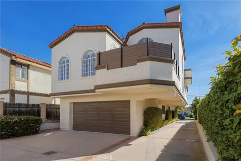 $2,199,000 | 121 South Helberta Avenue, Unit A, Redondo Beach, CA 90277
