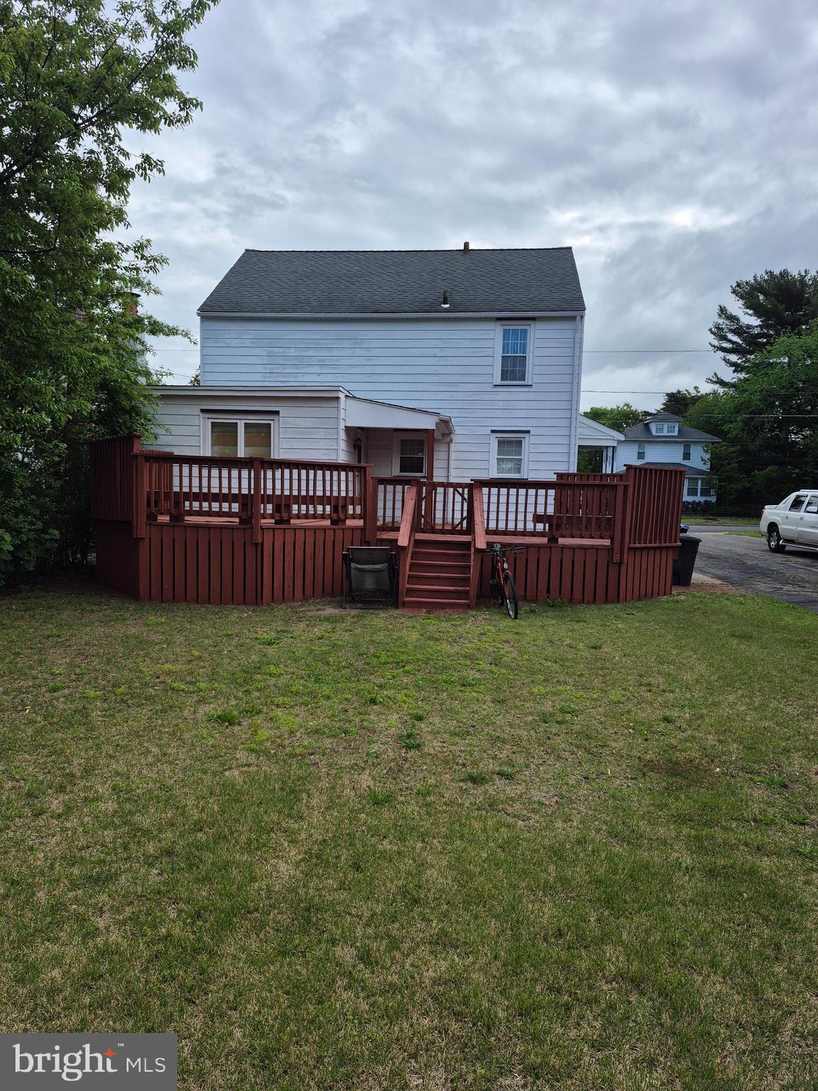 304 Lippincott Avenue Riverside, NJ 08075 - Photo 4 of 33 Gallery Image 4