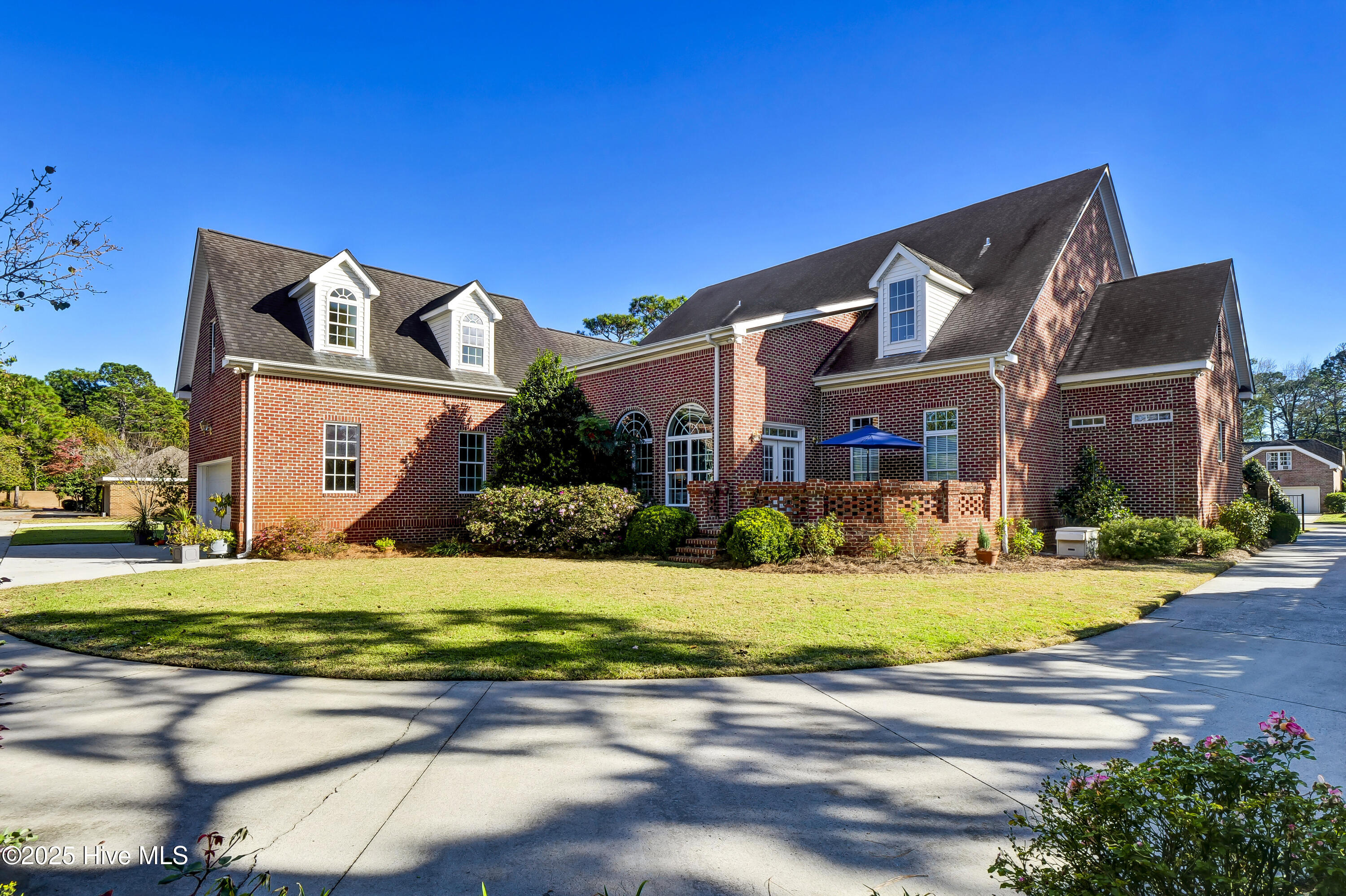 1929 Glen Meade Road Wilmington, NC 28403 - Photo 2 of 44 002_pja12916_743