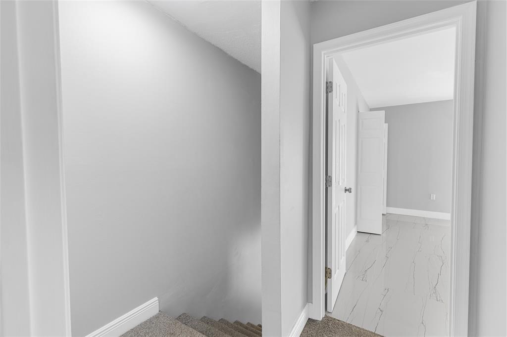 5925 Southwest 36th Court Davie, FL 33314 - Photo 12 of 26