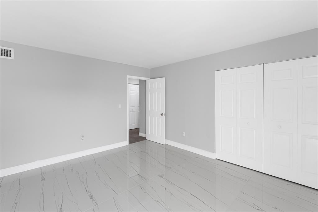 5925 Southwest 36th Court Davie, FL 33314 - Photo 14 of 26