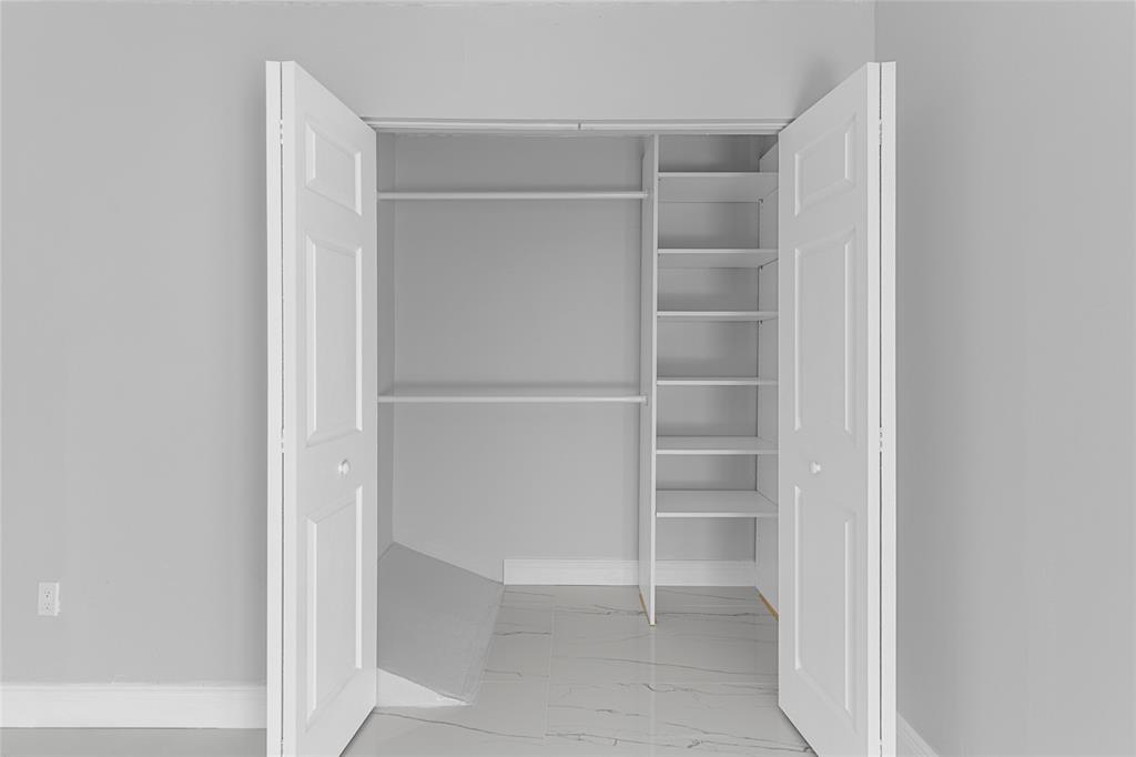 5925 Southwest 36th Court Davie, FL 33314 - Photo 16 of 26