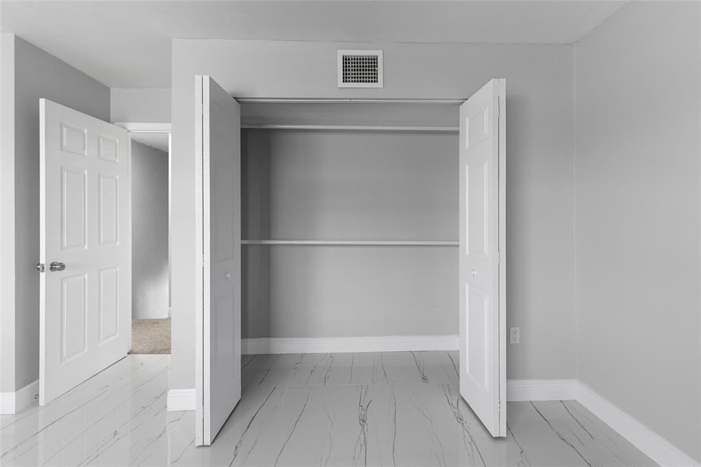 5925 Southwest 36th Court Davie, FL 33314 - Photo 19 of 26