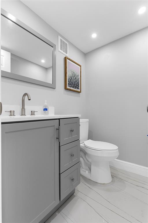 5925 Southwest 36th Court Davie, FL 33314 - Photo 9 of 26