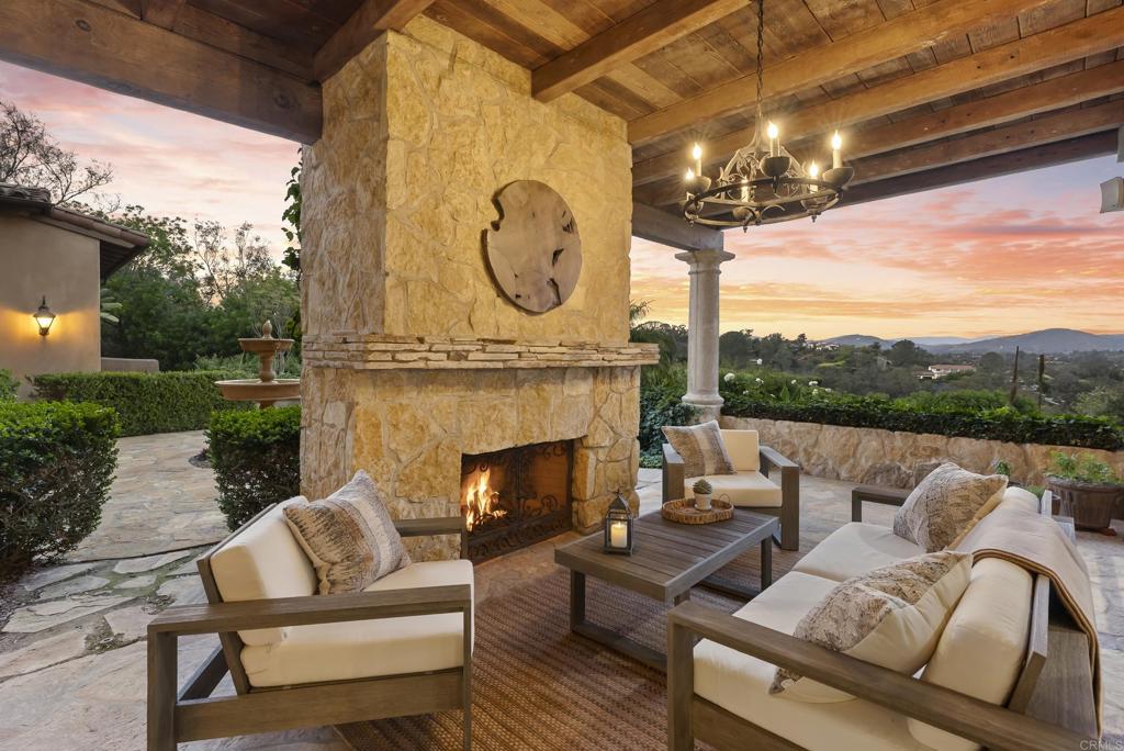 5423 Calzada Del Bosque Rancho Santa Fe, CA 92067 - Photo 11 of 26