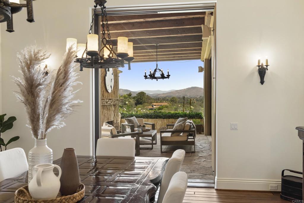 5423 Calzada Del Bosque Rancho Santa Fe, CA 92067 - Photo 10 of 26