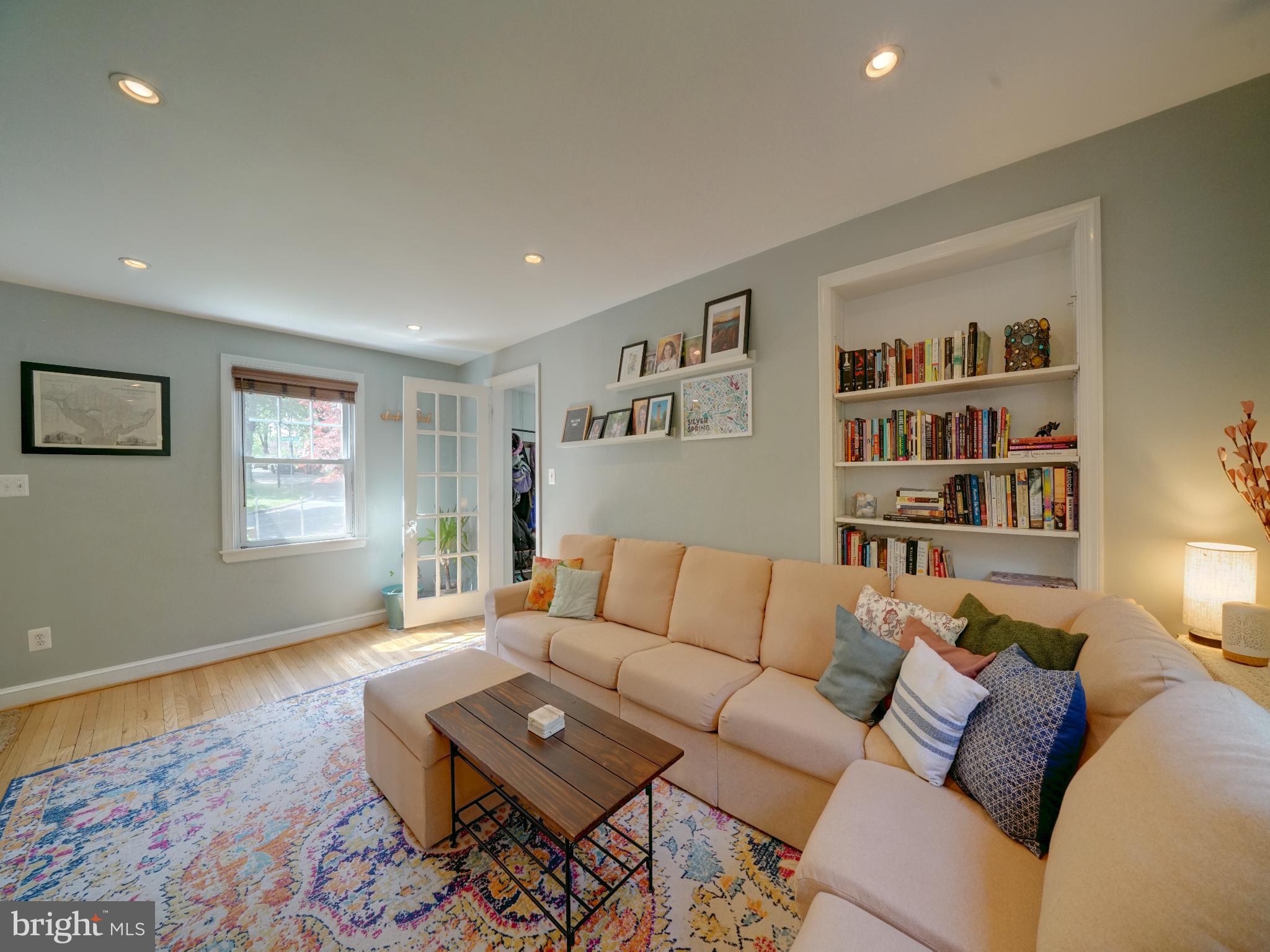 10034 Tenbrook Drive Silver Spring, MD 20901 - Photo 5 of 45