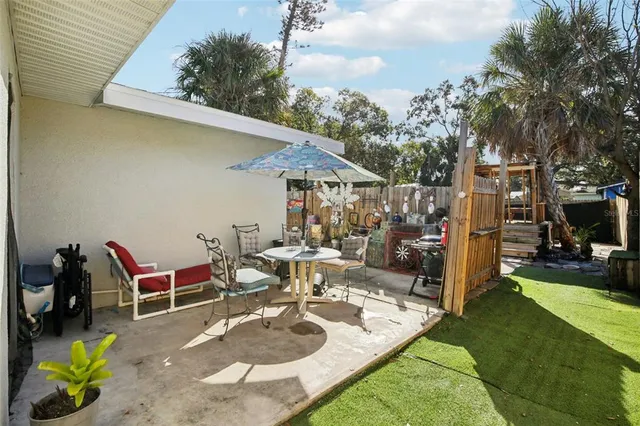 $325,000 | 1217 11th Avenue West, Bradenton, FL 34205