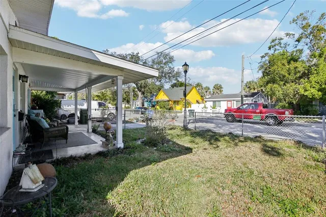 $325,000 | 1217 11th Avenue West, Bradenton, FL 34205