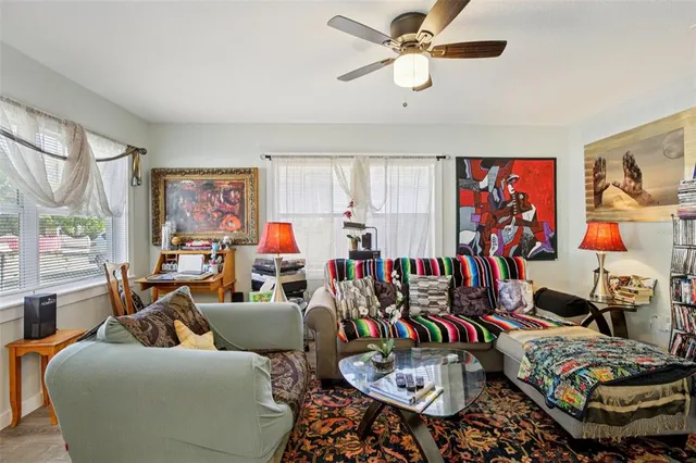 $325,000 | 1217 11th Avenue West, Bradenton, FL 34205