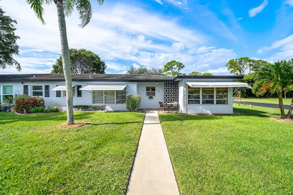 $189,000 | 510 High Point Drive, Unit D, Delray Beach, FL 33445